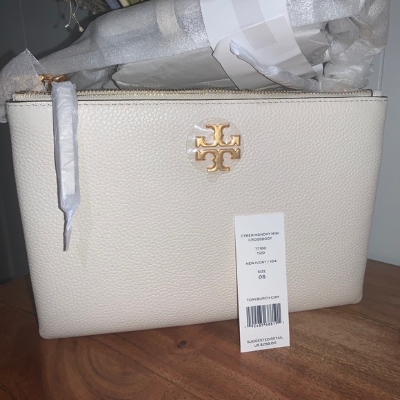 Tory Burch Handbags - Tory Burch crossbody bag